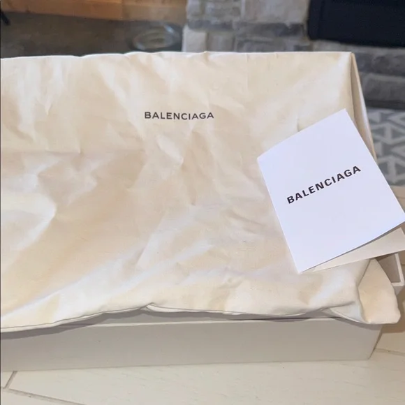 Balenciaga Speed Trainer Black Knit Logo Sock Sneakers with White Sole US size 9 - Picture 9 of 9